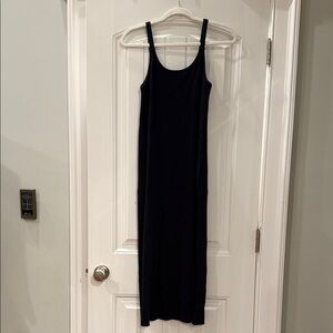 Vince Elegant Black Ribbed Straight Sleeveless Dress Size M NWT
